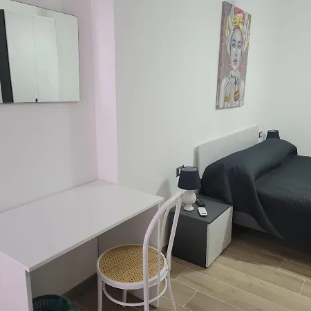 Dei Sogni In Centro, Con Facilita Di Parcheggio Bed & Breakfast