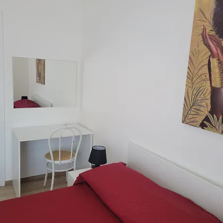Bed & Breakfast Dei Sogni In Centro, Con Facilita Di Parcheggio 3*