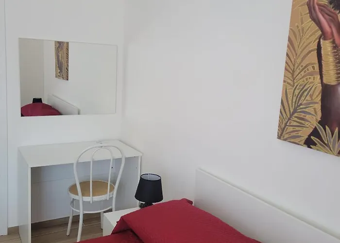 Bed & Breakfast Dei Sogni In Centro, Con Facilita Di Parcheggio 3*